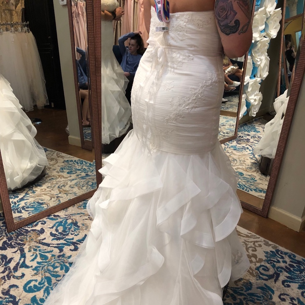 White one Barcelona size 16 never been altered